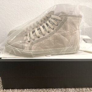 Original GUCCI Monogram High Top Sneakers. Size 7 Color:offwhite. Tags&lace
